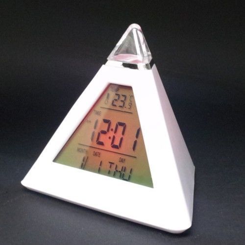 FWS OROLOGIO SVEGLIA TAVOLO PIRAMIDE LUCE LED DIGITALE MULTICOLORE CROMOTERAPIA